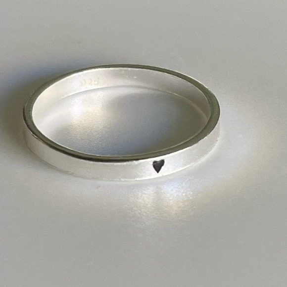 Sterling Silver Ring Heart Minimalist Band​ - Picture 8 of 12